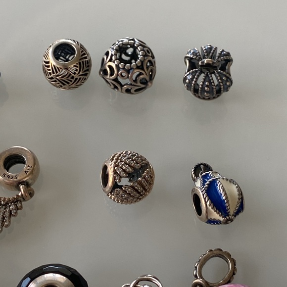 Authentic Pandora Collections - Picture 5 of 11